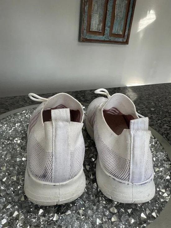 Women's Lightweight Knit Lace-Up Sneakers in Light Pink - Picture 7 of 12